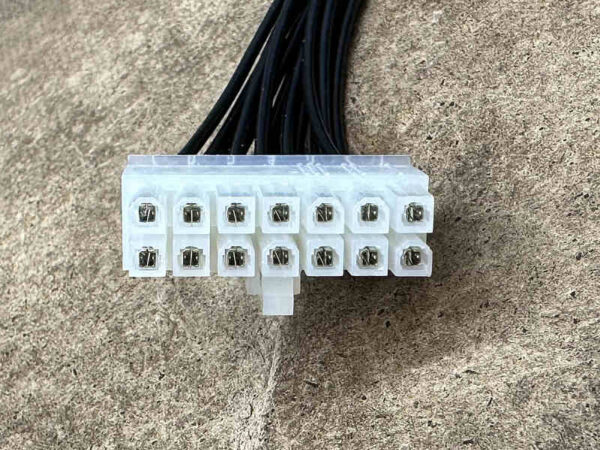 Macintosh SE and SE/30 "J12" Cable - Image 2